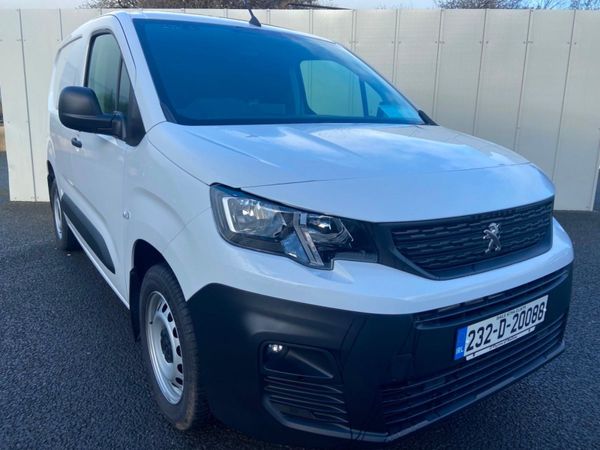Peugeot Partner MPV, Diesel, 2023, White