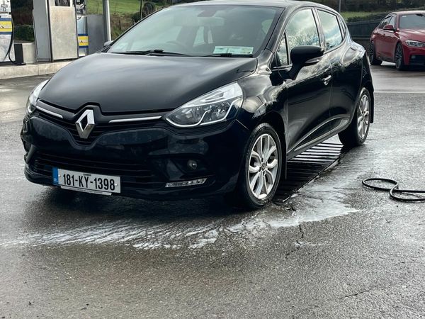 Renault Clio Hatchback, Petrol, 2018, Black