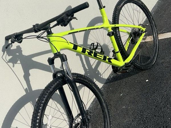 Trek marlin 2025 5 usada