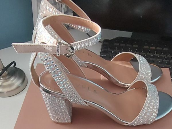 Silver sandals size online 6