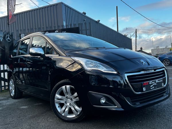 Peugeot 5008 MPV, Diesel, 2015, Black