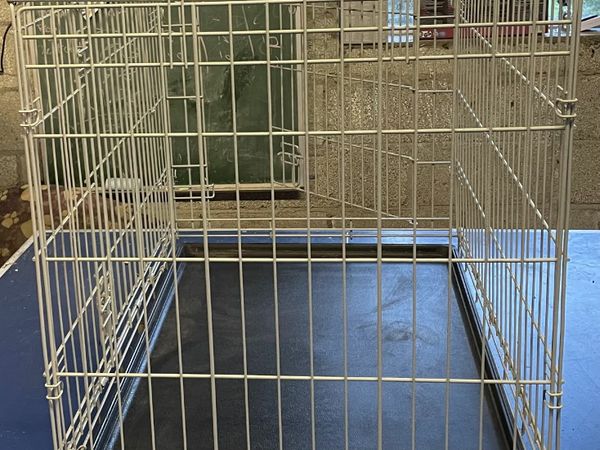 Metal dog hotsell cages for sale