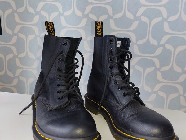 Used doc martens size on sale 6