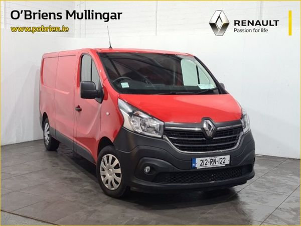 Renault Trafic MPV, Diesel, 2021, Red