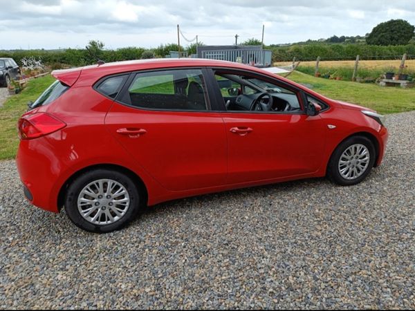 Kia Ceed Coupe, Diesel, 2014, Red