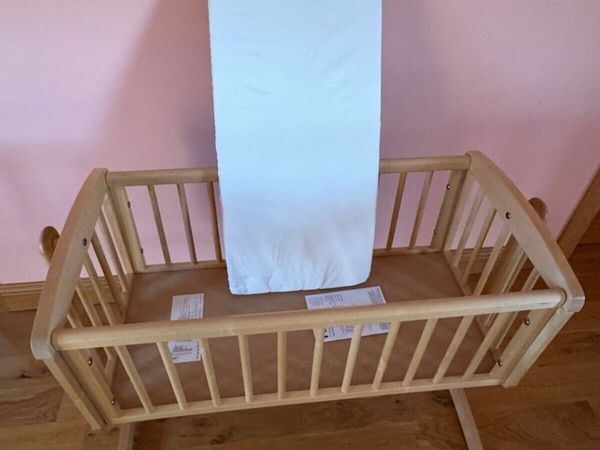 Mothercare gliding crib outlet natural