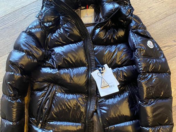 Moncler jacket outlet maya