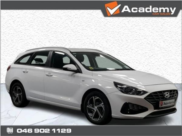 Hyundai i30 Hatchback, Diesel, 2021, White