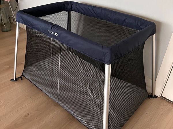 Travel cot deals and mattress sale