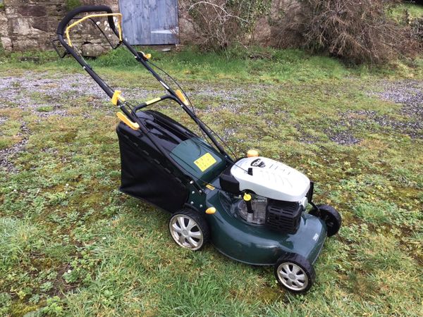 Tesco garden lawn online mowers