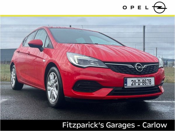 Opel Astra Hatchback, Diesel, 2021, Red