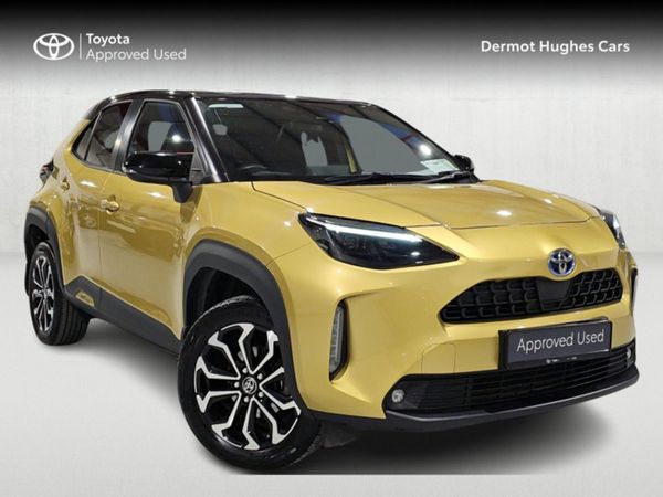 Toyota Yaris Hatchback, Hybrid, 2021, Yellow