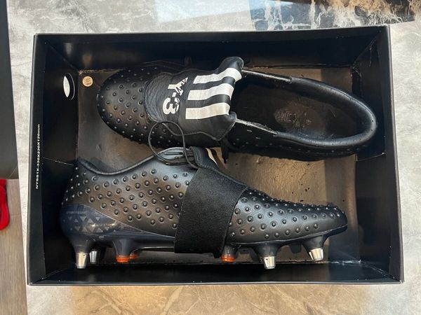 Adidas rugby clearance boots size 11