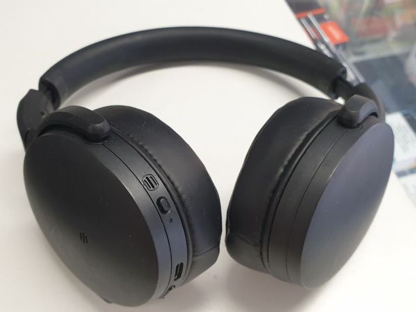 Over ear 2025 headset wireless