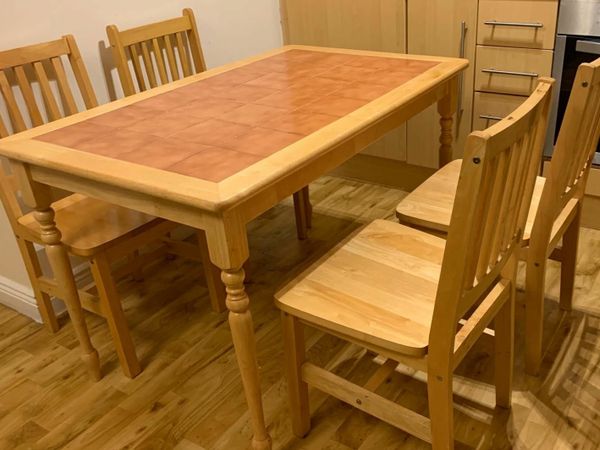 Donedeal dining discount table and chairs