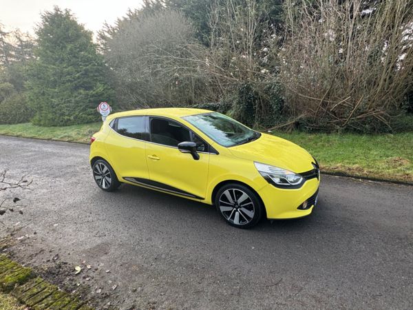 Renault Clio Hatchback, Petrol, 2014, Yellow