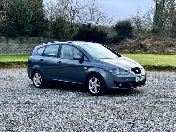 Volkswagen Golf MPV, Diesel, 2012, Grey