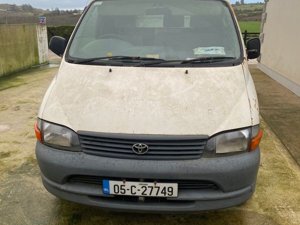 Toyota hiace vans for sale on hot sale done deal