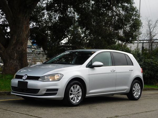 Volkswagen Golf Hatchback, Petrol, 2014, Silver