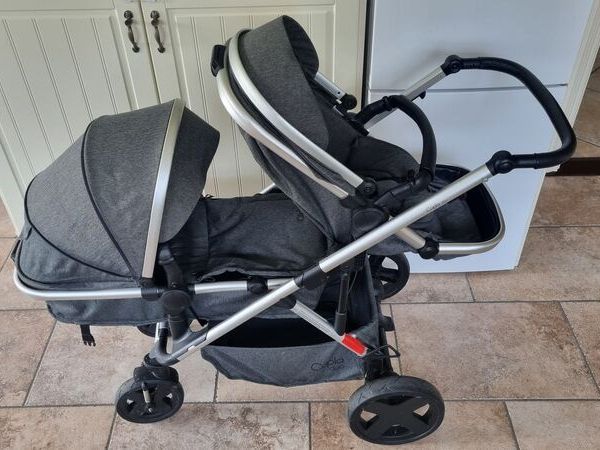 Cupla duo outlet twin travel system