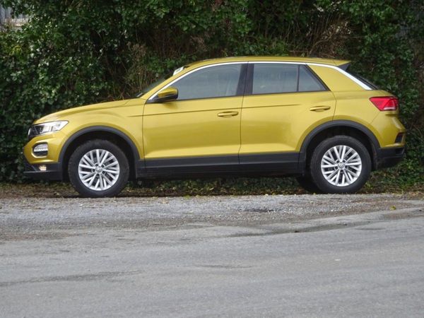 Volkswagen T-Roc SUV, Petrol, 2019, Gold