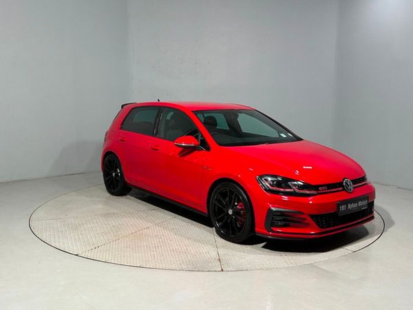 Volkswagen Golf Hatchback, Petrol, 2019, Red