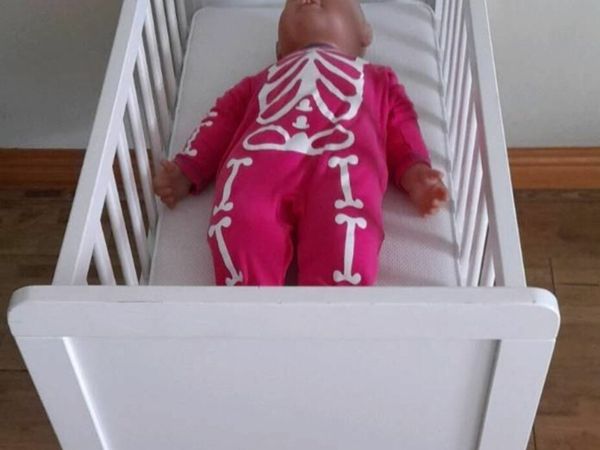 Mothercare on sale dolls cot