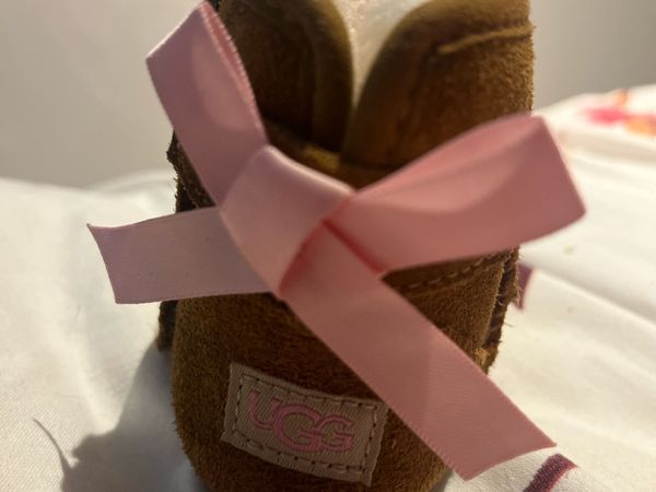 Baby ugg best sale boots size 3