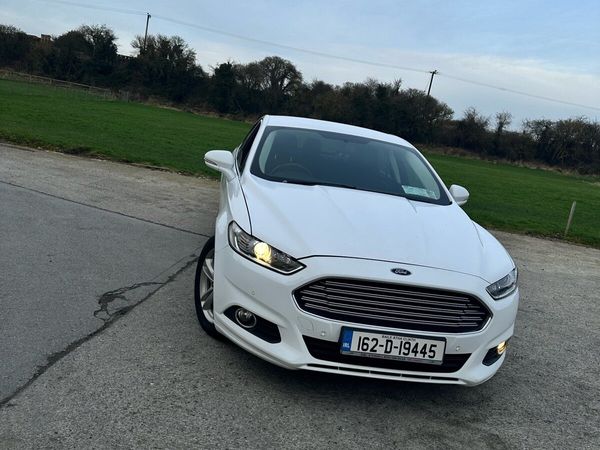 Ford Mondeo Hatchback, Diesel, 2016, White