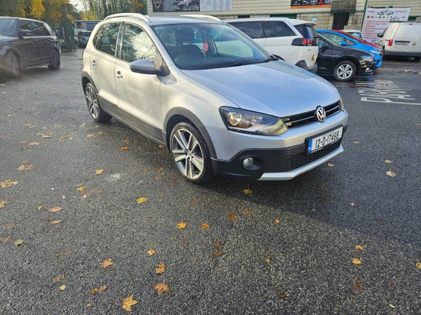 Volkswagen Polo Hatchback, Petrol, 2012, Silver