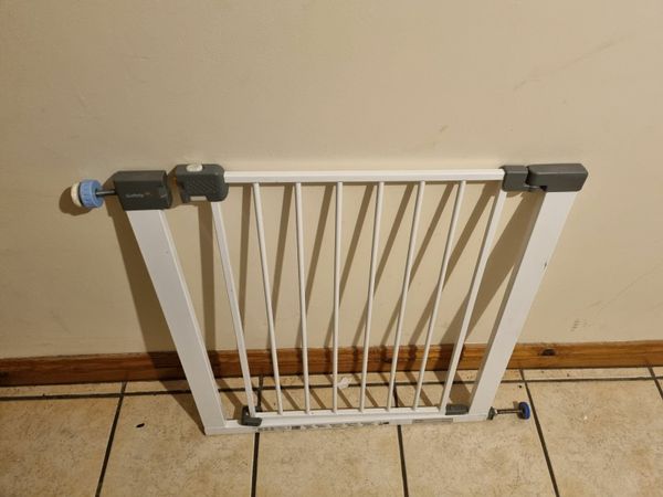 Done deal hot sale stair gates