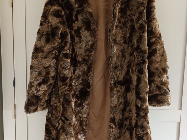 Fur hot sale coats ireland