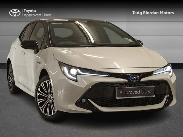 Toyota Corolla Hatchback, Hybrid, 2020, White