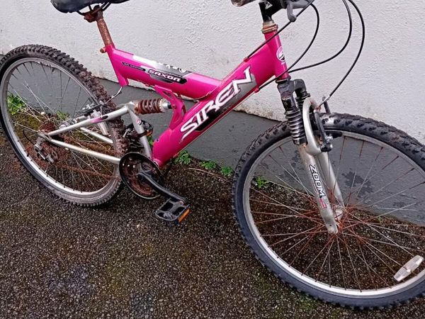 Trax mountain store bike pink