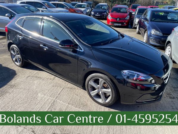 Volvo V40 Hatchback, Petrol, 2014, Black