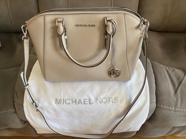 Done deal discount michael kors bags