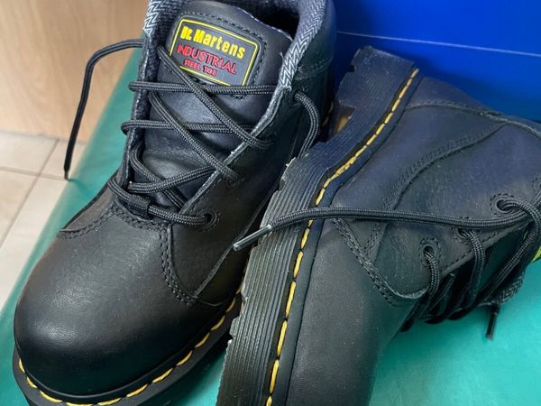 Dr martens ireland outlet traducida