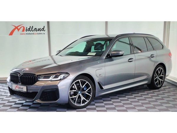 BMW 5-Series Estate, Petrol Plug-in Hybrid, 2022, Grey
