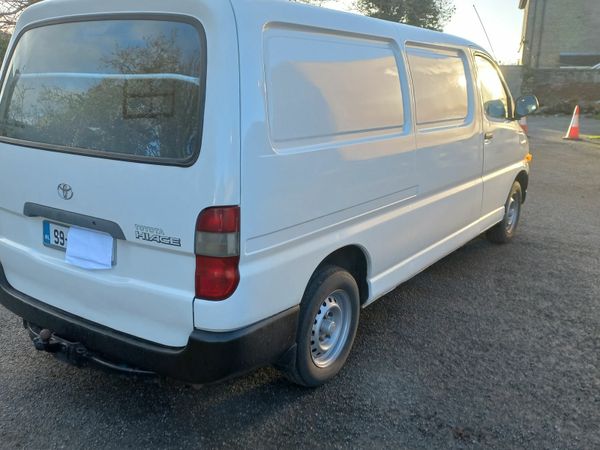 Done deal toyota hiace best sale for sale