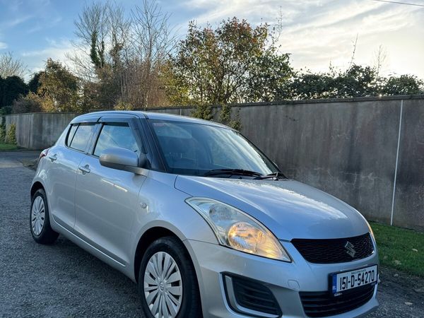 Suzuki Swift Hatchback, Petrol, 2015, Silver