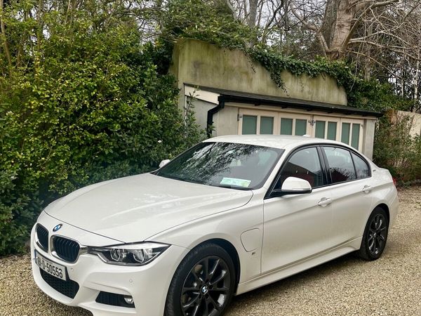BMW 3-Series Saloon, Petrol Plug-in Hybrid, 2018, White