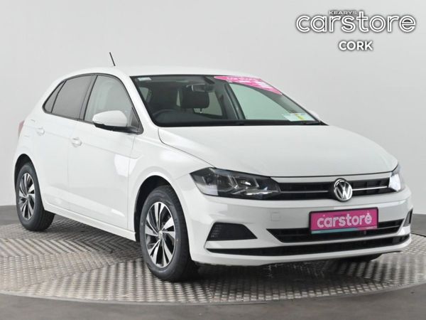 Volkswagen Polo Hatchback, Petrol, 2018, White