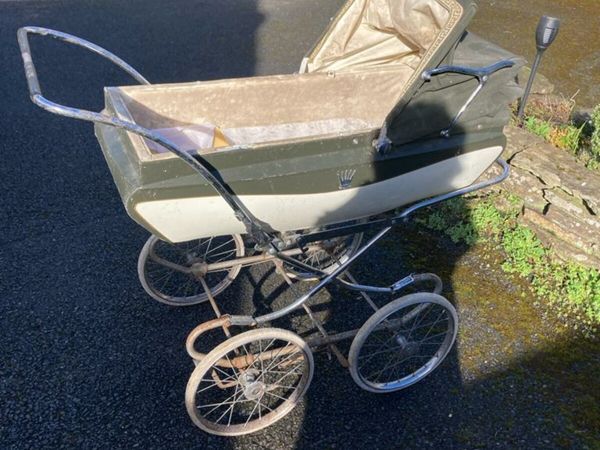 Vintage prams outlet for sale