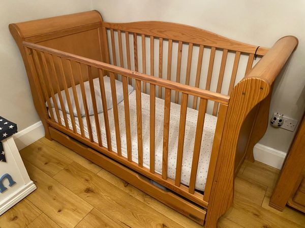 Oak cot sales