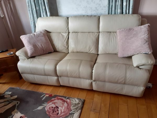 Recliner sofa deals done deal