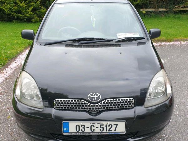 Toyota Yaris Hatchback, Petrol, 2003, Black