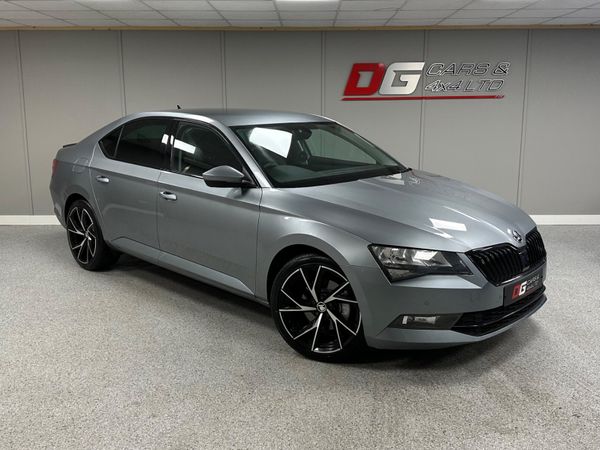 Skoda Superb Hatchback, Diesel, 2017, Grey