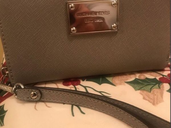 michael kors wallet 5 All Sections Ads For Sale in Ireland