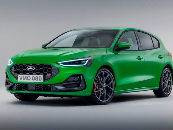Ford Focus Hatchback, Petrol, 2024, Green