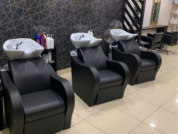 Second hand salon chairs for online sale